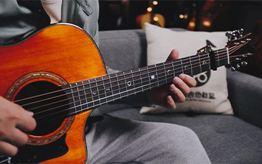 偶然指弹吉他谱_七元_原版独奏六线谱_指弹吉他教学