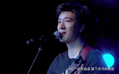 依然爱你吉他谱_王力宏_G调简单版六线谱_弹唱教学视频