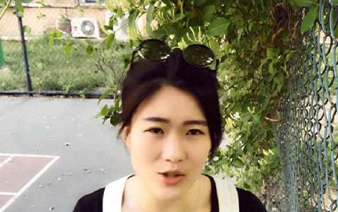 年少有为吉他谱_李荣浩_李瑨瑶C调女生版弹唱谱_高清六线谱