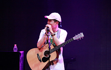 剃须刀吉他谱_沈以诚_C调原版弹唱六线谱_高清图片谱