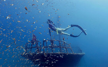 下潜吉他谱_川青/Morerare_C调原版弹唱六线谱_高清图片谱