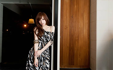 爱你吉他谱_王心凌_C调六线谱_弹唱教学视频