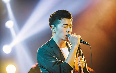 平凡的你我吉他谱_马良_C调简单版弹唱六线谱_高清图片谱