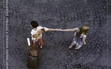 Loving Strangers吉他谱_Russian Red_C调弹唱六线谱