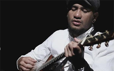 爱之初体验吉他谱_张震岳_G调简单版弹唱六线谱_高清图片谱