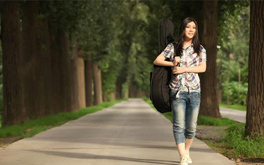 原点吉他谱_西单女孩_C调原版弹唱六线谱_高清图片谱