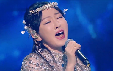 左手指月吉他谱_萨顶顶_F调原版弹唱六线谱_高清图片谱