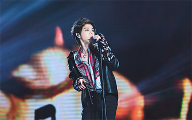 寒鸦少年吉他谱_华晨宇_C调弹唱六线谱_高清图片谱