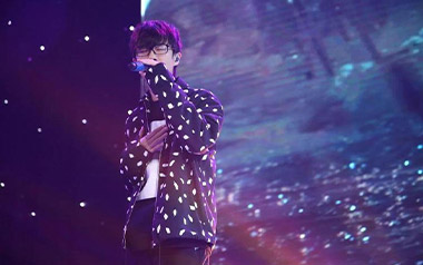 雅俗共赏吉他谱_许嵩_C调原版六线谱_弹唱教学视频