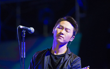 表态吉他谱_梁博_C调原版弹唱六线谱_高清图片谱