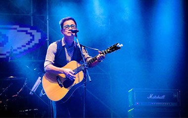 现象七十二变吉他谱_罗大佑_C调原版弹唱六线谱_高清图片谱