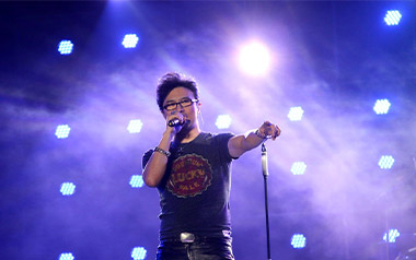 一起摇摆吉他谱_汪峰_G调原版弹唱六线谱_高清图片谱