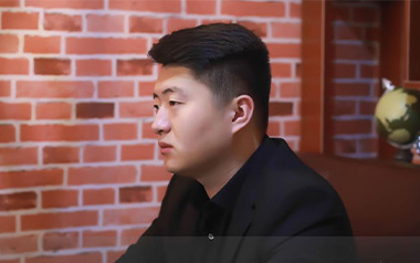 爱都爱了吉他谱_小洲_C调扫弦版弹唱谱_高清六线谱