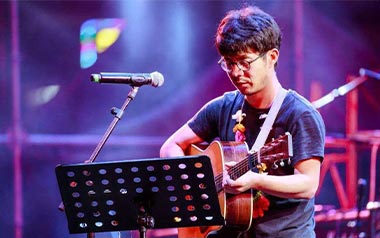 妈妈的歌谣吉他谱_莫西子诗_C调原版弹唱六线谱_高清图片谱