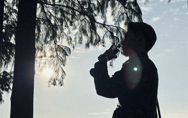 山海吉他谱_万豹翻唱_C调原版弹唱六线谱_高清图片谱