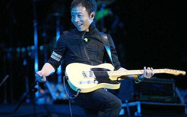 曾经的你吉他谱_许巍_A调原版弹唱六线谱_高清图片谱