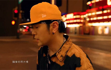 还在流浪吉他谱_周杰伦_C调弹唱谱_高清六线谱