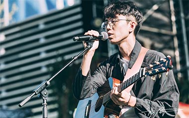 理想三旬指弹吉他谱_陈鸿宇_原版独奏六线谱_指弹吉他教学