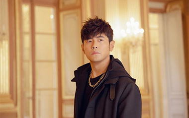 还在流浪吉他谱_周杰伦_C调指法弹唱六线谱_高清图片谱