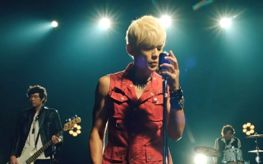 爱的飞行日记吉他谱_周杰伦_G调切音版六线谱_弹唱教学视频