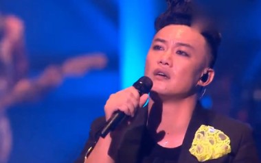 信任吉他谱_陈奕迅_A调指法扫弦版弹唱六线谱_高清图片谱