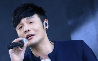 麻雀吉他谱_李荣浩_C调扫弦版弹唱谱_高清六线谱