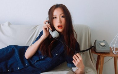 房间吉他谱_刘瑞琦_C调简单版六线谱_弹唱示范视频