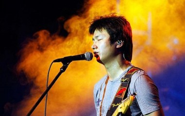 美丽的梭罗河吉他谱_李志_E调原版弹唱六线谱_高清图片谱