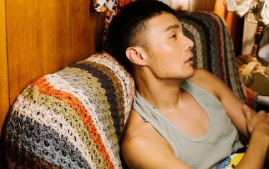 王牌冤家吉他谱_李荣浩_C调弹唱六线谱_高清图片谱