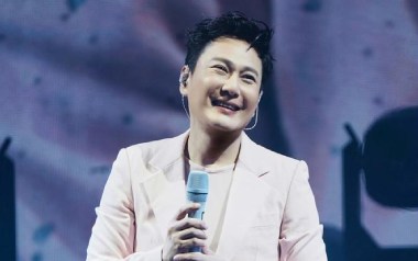 忘情忘爱吉他谱_张信哲_D调原版弹唱六线谱_高清图片谱