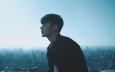 纵横四海吉他谱_李荣浩_C调原版弹唱六线谱_高清图片谱