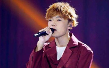 火红的萨日朗吉他谱_要不要买菜_C调指法六线谱_弹唱教学视频