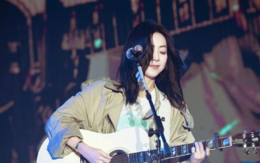 夜游吉他谱_陈绮贞_A调原版弹唱六线谱_高清图片谱