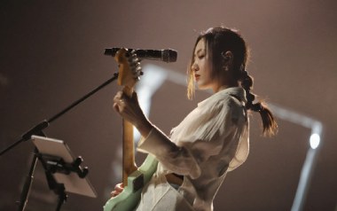 芳草地吉他谱_陈粒_C调原版弹唱六线谱_高清图片谱