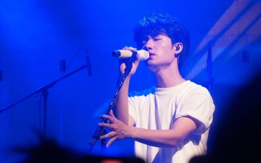 乌兰巴托的夜吉他谱_蒋敦豪_G调简单版六线谱_弹唱教学视频