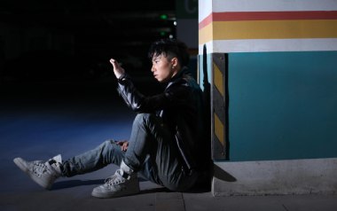 永不失联的爱吉他谱_周兴哲_D调原版弹唱六线谱_高清图片谱