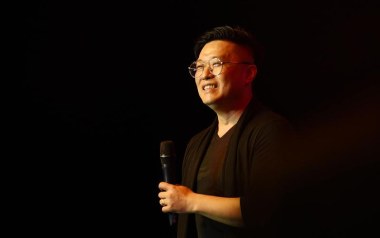 天使的翅膀吉他谱_徐誉滕_G调原版六线谱_弹唱教学视频