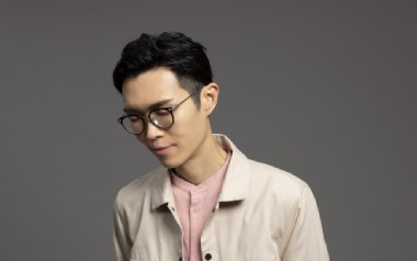 爱爱爱吉他谱_方大同_G调拍弦版弹唱六线谱_高清图片谱