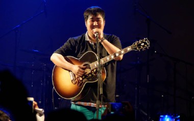 海吉他谱_宋冬野_《海》D调弹唱六线谱_高清图片谱