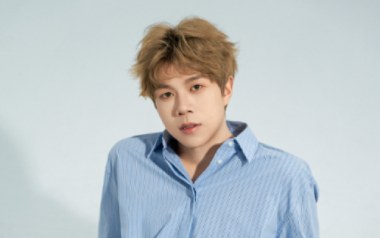 自以为吉他谱_刘大壮_A调弹唱六线谱_高清图片谱