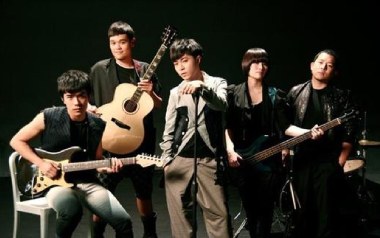 小时候吉他谱_苏打绿_G调原版弹唱六线谱_高清图片谱