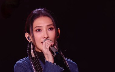 你要的爱吉他谱_戴佩妮_F调弹唱六线谱_高清图片谱
