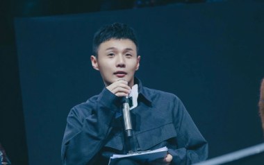 乐团吉他谱_李荣浩_E调原版弹唱六线谱_高清图片谱