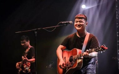 关于高考的岁月吉他谱_解忧邵帅_C调原版弹唱谱_高清六线谱