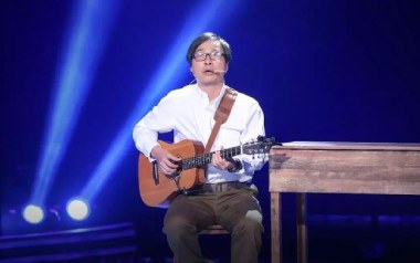 苔吉他谱_梁俊_《苔》D调简单版弹唱六线谱_高清图片谱