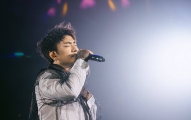 点歌的人吉他谱_海来阿木_G调弹唱谱_高清六线谱