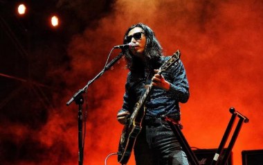 永远是个秘密吉他谱_谢天笑_F调弹唱六线谱_高清图片谱