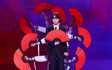 骁吉他谱_井胧/井迪儿_F调弹唱六线谱_高清图片谱