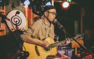 舍不得吉他谱_夏小虎_C调简单版弹唱六线谱_高清图片谱