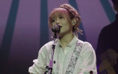 我抬头一看满街都是单身的狗吉他谱_花粥_C调弹唱谱_高清六线谱